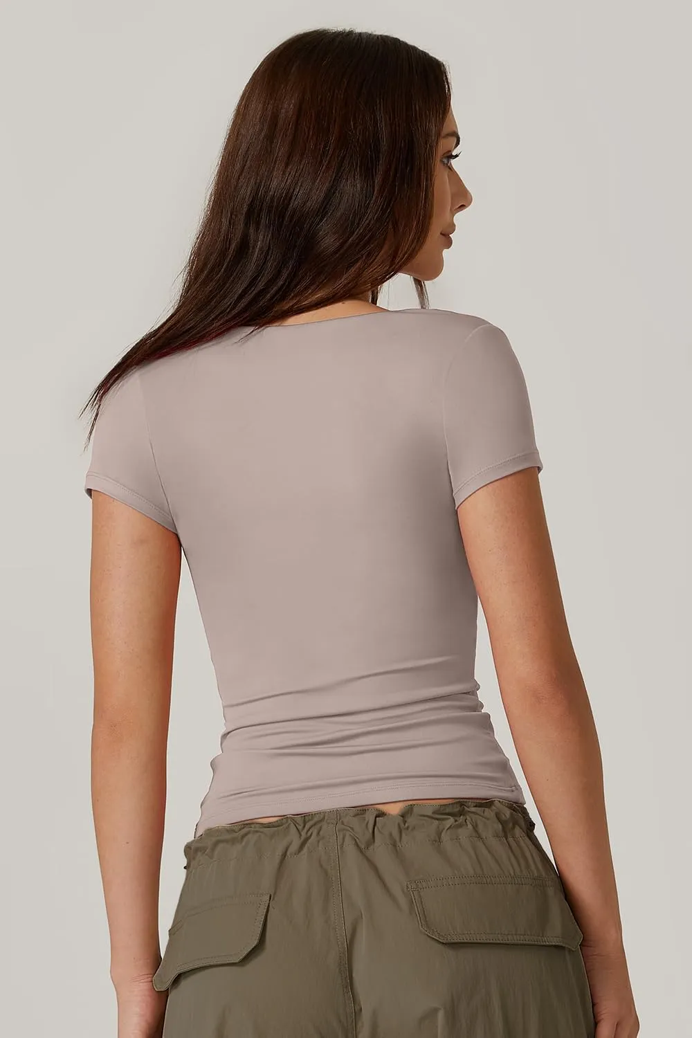 QINSEN Women's Square Neck Short Sleeve T Shirts Double Lined Basic Tee Slim Fit Tops